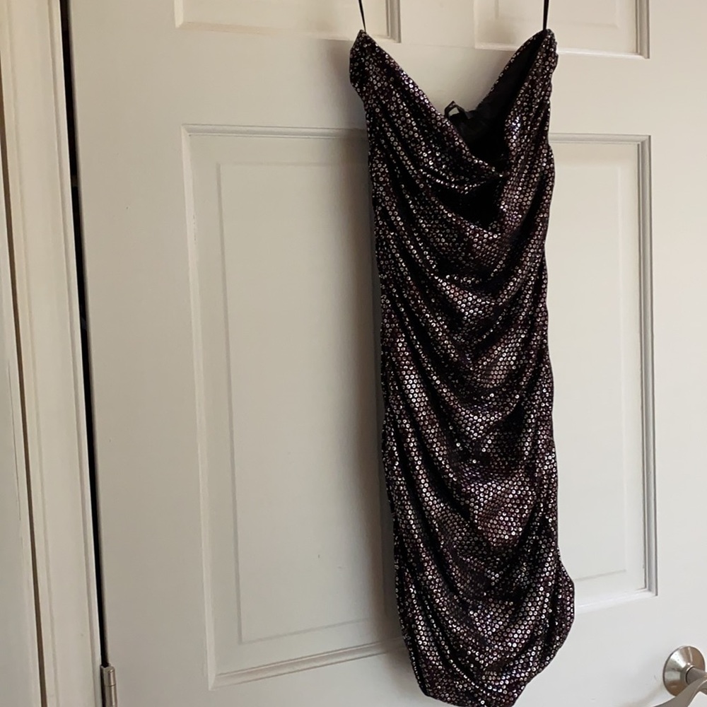Express dress - Picture 5 of 5